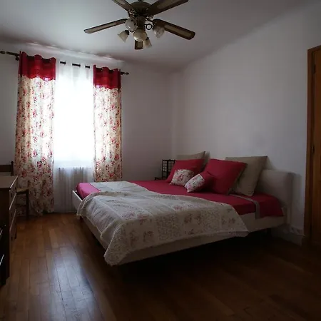 Maison Fortunat Сasa de vacaciones
